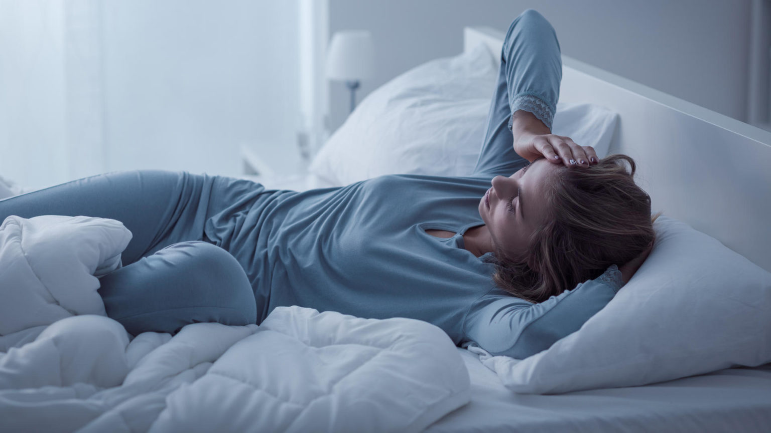 5 Ways To Stay Up Late And Avoid Feeling Sleepy